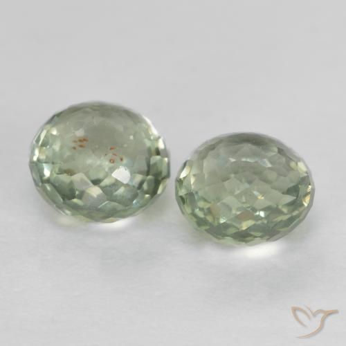 Sapphire Gemstones in 4 mm (calibrated) Size for Sale, Sapphire Stones in Light Forest Green Color