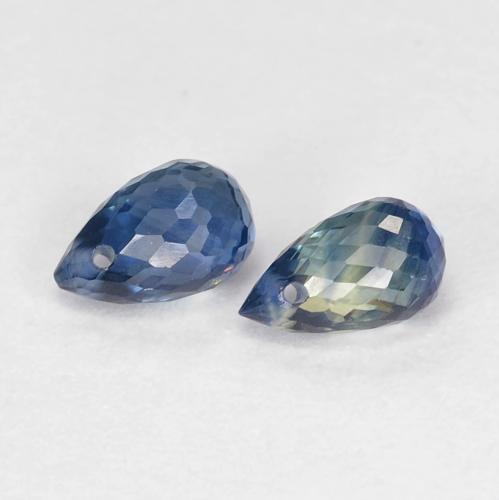 Coppia di zaffiro taglio briolette da 5,3mm abbinati - Peso 1,05 ct totali / media. 0,53 ct ciascuno, colore Multicolore in purezza VS, pietra preziosa naturale , durezza Mohs 9 adatto per gioielli da indossare ogni giorno, Pietra portafortuna di settembre, Photo A