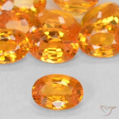 0.60ct Natural Medium Orange Sapphire, Oval, VVS-VS