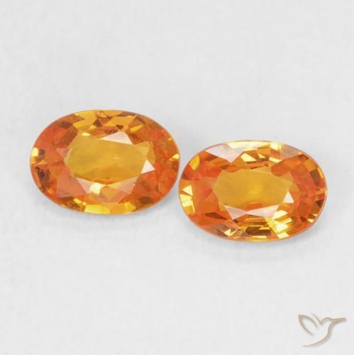 1.17ctw Natural Bright Orange Sapphire, Oval, VS