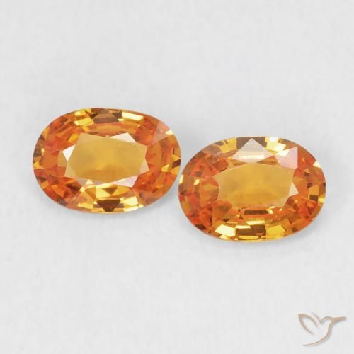 1.01ctw Natural Bright Orange Sapphire, Oval, VS