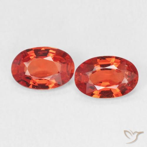 0.97ctw Natural Bright Crimson Red Sapphire, Oval, VVS-VS