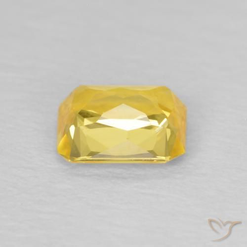 Sapphire Gemstone in 5.2 x 4 mm Size for Sale, Sapphire Stone in Medium Golden Color