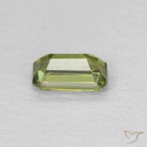 Sapphire Gemstone in 5.1 x 3.2 mm Size for Sale, Sapphire Stone in Deep Green Color
