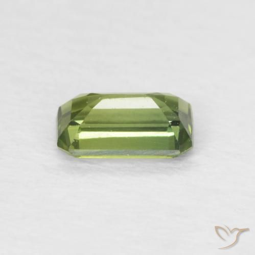 Sapphire Gemstone in 5.1 x 3.2 mm Size for Sale, Sapphire Stone in Deep Green Color