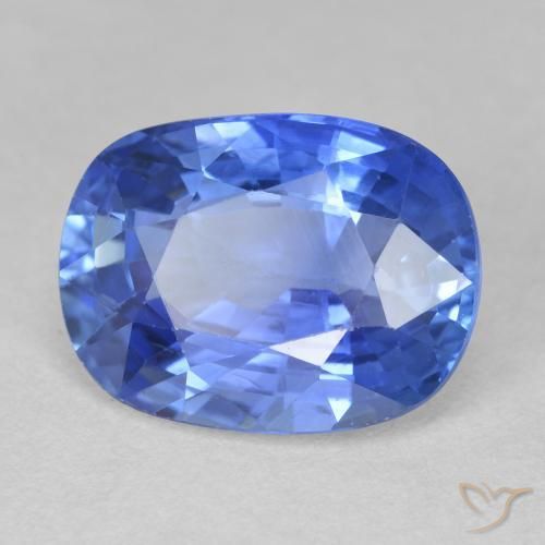 5.54 ct Blue Sapphire Stone, Natural Sapphire in Cushion-Cut Shape for Sale