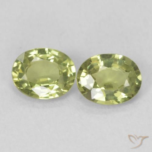 0.82ctw Natural Warm Forest Green Sapphire, Oval, VVS-VS