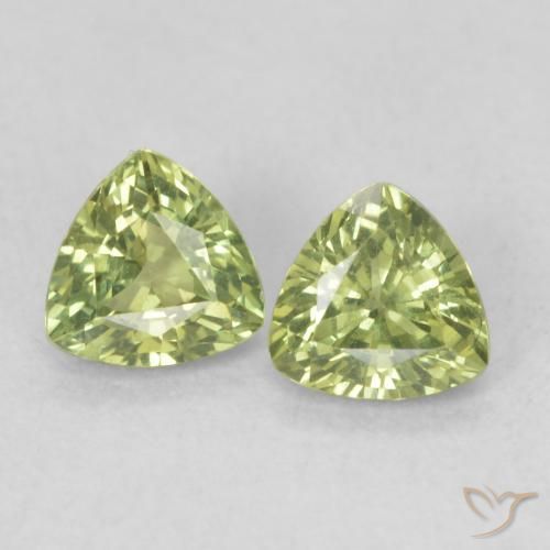 0.67ctw Natural Yellowish Green Sapphire, Trillion, VVS-VS