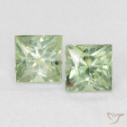 0.47ctw Natural Medium Green Sapphire, Square, VS