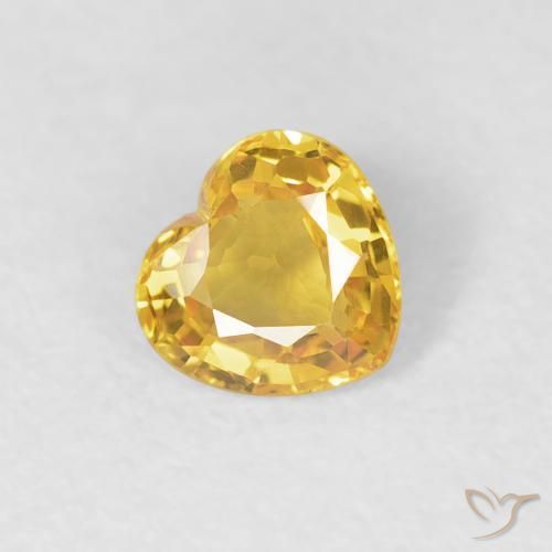 0.38ct Natural Golden Sapphire, Heart, VVS