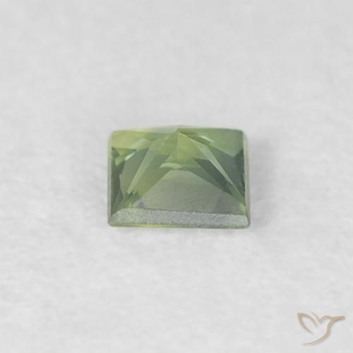 Sapphire Gemstone in 3 x 3 mm (calibrated) Size for Sale, Sapphire Stone in Warm Green Color