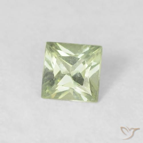 0.18 ct Green Sapphire Stone, Natural Sapphire in Princess-Cut Shape for Sale