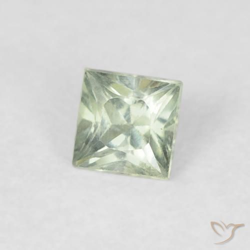 0.21 ct Green Sapphire Stone, Natural Sapphire in Princess-Cut Shape for Sale