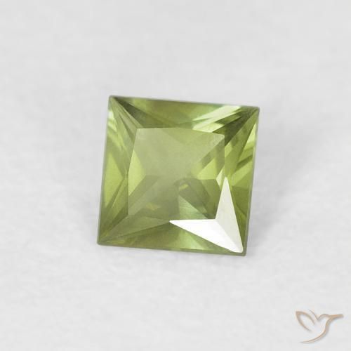 0.38 ct Green Sapphire Stone, Natural Sapphire in Princess-Cut Shape for Sale