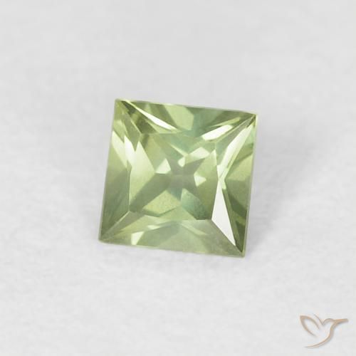 0.31 ct Green Sapphire Stone, Natural Sapphire in Princess-Cut Shape for Sale