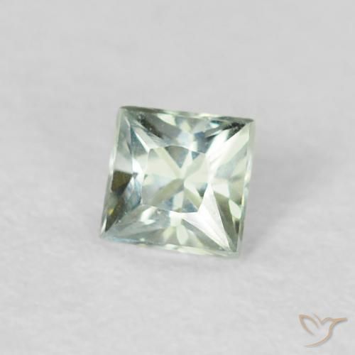 0.19 ct Green Sapphire Stone, Natural Sapphire in Princess-Cut Shape for Sale