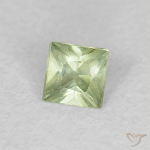0.19 ct Green Sapphire Stone, Natural Sapphire in Princess-Cut Shape for Sale