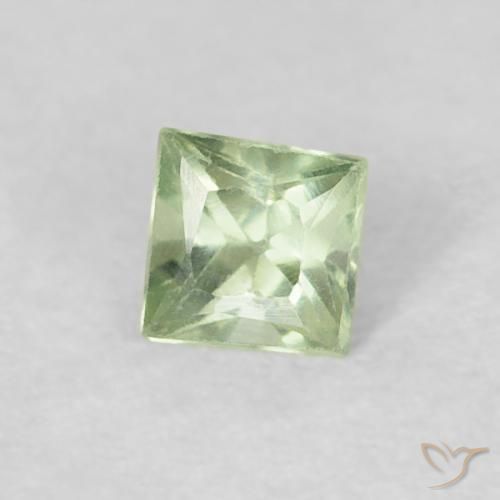 0.21 ct Green Sapphire Stone, Natural Sapphire in Princess-Cut Shape for Sale