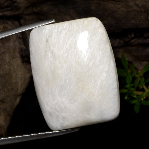 Cream White Scolecite Gem - 26.4ct Cushion Cabochon (ID: 472800)