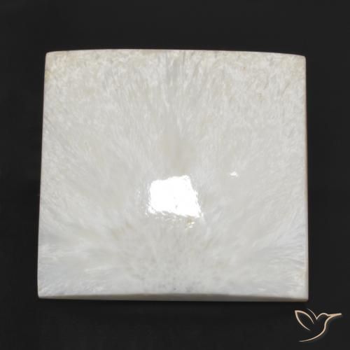 35,6 x 33,9mm weißer Scolecit im Quadrat Cabochon aus Südafrika, Gewicht 79,97 ct, Garantiert echter Edelstein in Opaque Reinheit, 1 Stück Scolecit - die Farbe ist Cremeweiß, Mohs-Härte von 5 - 5,5, Photo A