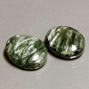 18.34 ct Green Seraphinite Stone, Natural Seraphinite in Oval Cabochon Shape for Sale