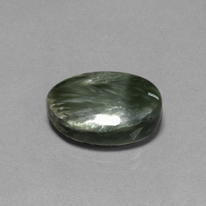 7.83 ct Green Seraphinite Gemstone, Seraphinite Gem in Oval Cabochon Shape for Sale.