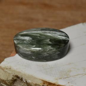 8.90 ct Green Seraphinite Stone, Natural Seraphinite in Oval Cabochon Shape for Sale