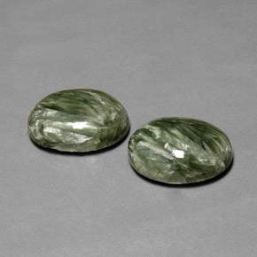 20.69 ct Green Seraphinite Stone, Natural Seraphinite in Oval Cabochon Shape for Sale