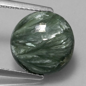 4.23 ct Green Seraphinite Gemstone, Seraphinite Gem in Round Cabochon Shape for Sale.
