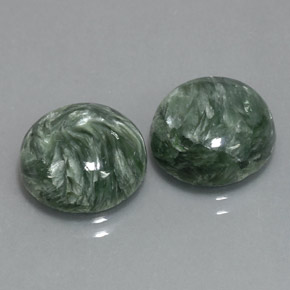 9.43 ct Green Seraphinite Gemstone, Seraphinite Gem in Round Cabochon Shape for Sale.