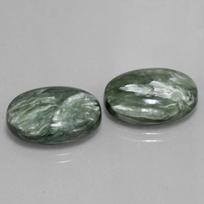 18.65 ct Green Seraphinite Stone, Natural Seraphinite in Oval Cabochon Shape for Sale