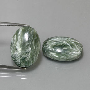 18.86 ct Green Seraphinite Gemstone, Seraphinite Gem in Oval Cabochon Shape for Sale.