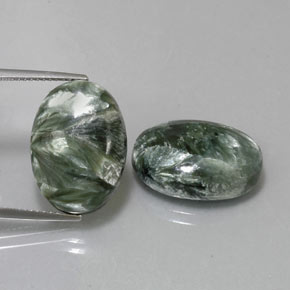 18.84 ct Green Seraphinite Gemstone, Seraphinite Gem in Oval Cabochon Shape for Sale.