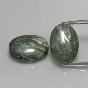 13.31 ct Green Seraphinite Gemstone, Seraphinite Gem in Oval Cabochon Shape for Sale.