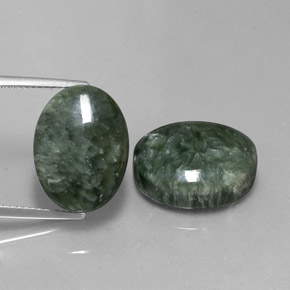 19.08 ct Green Seraphinite Gemstone, Seraphinite Gem in Oval Cabochon Shape for Sale.