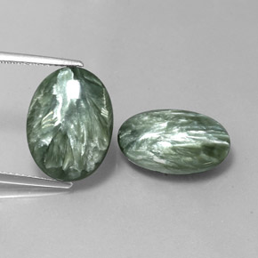 11.63 ct Green Seraphinite Gemstone, Seraphinite Gem in Oval Cabochon Shape for Sale.