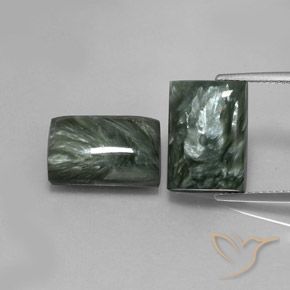 2 pezzi Serafinite verde Taglio a baguette abbinato di dimensioni 14 x 9,9mm, peso 14,67 ct totali / media. 7,34 ct ciascuno, giallo in purezza Opaque, gemma naturale non trattati, durezza Mohs 2 - 4 , Photo A
