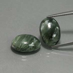 9.67 ct Green Seraphinite Gemstone, Seraphinite Gem in Oval Cabochon Shape for Sale.
