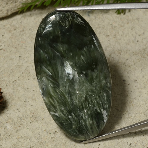 Multicolor Green Seraphinite Gem - 47.1ct Oval Cabochon (ID: 486298)