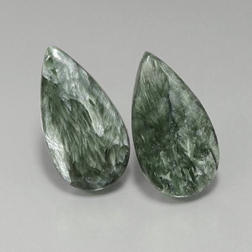 Medium Green Seraphinite Gem - 10.5ct Pear Cabochon (ID: 502880)