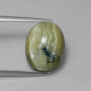 5.26 ct Green Serpentine Stone, Natural Serpentine in Oval Cabochon Shape for Sale