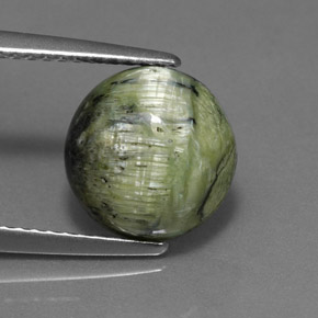 2.76 ct Green Serpentine Gemstone, Serpentine Gem in Round Cabochon Shape for Sale.