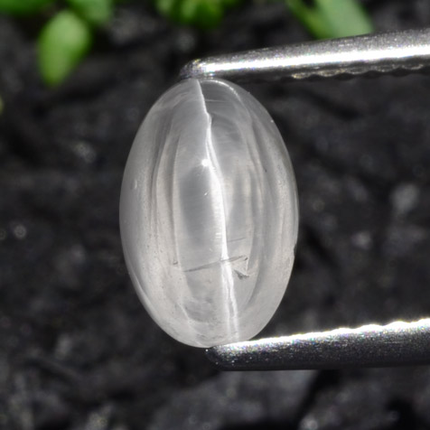 Blanco Silimanita Ojo de Gato Gema - 1.9ct Cabujón Óvalo (ID: 471903)