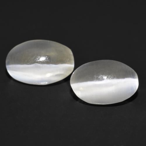 Very Light Grey Sillimanite Cat's Eye Gem - 0.8ct Oval Cabochon (ID: 558536)