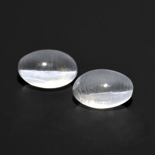 White Sillimanite Cat's Eye Gem - 0.9ct Oval Cabochon (ID: 559503)