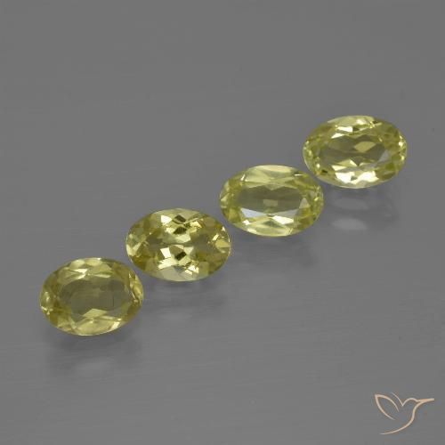 Lote de Silimanita Ovalada de 4 piezas 6,9 x 4,8mm - Peso total de 2,9 ct / promedio. 0,73 ct cada uno, Color: Amarillo verdoso, Dureza Mohs 6.5 - 7.5 Adecuado para joyas de uso diario, Photo A