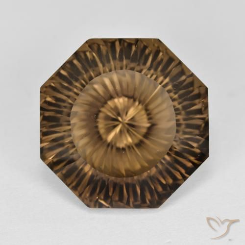 8,58 ct Rauchquarz im Achteck-Konkavschliff, 13,9 x 13,8 mm aus Brasilien, Photo A