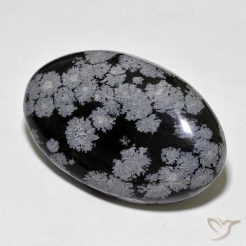 Obsidienne flocon de neige ovale de 42,68 ct, 35,6 x 22,1 mm d'Inde, Photo A