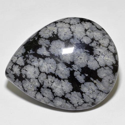 Ossidiana fiocco di neve Cabochon pera da 40,82 ct dall'India, dimensione 33 x 27,2mm, purezza Opaque, pietra preziosa naturale non trattati, Ossidiana fiocco di neve 1pc in colore Multicolore, durezza Mohs di 5 - 5,5, Photo A