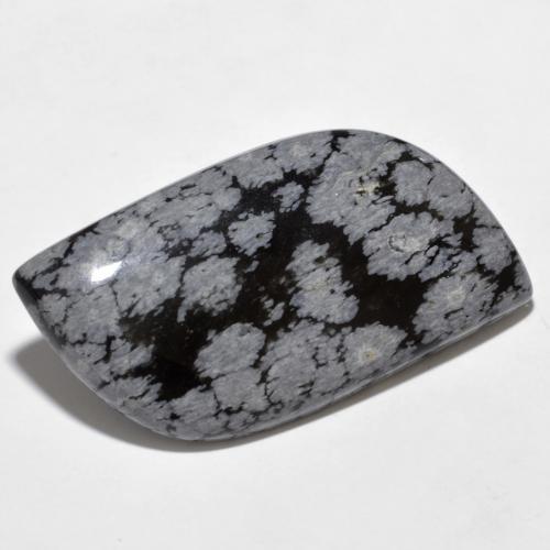 Obsidiana Copo de Nieve Multicolor Cabujón Elegante de 33x18,6 mm de India, peso de 25.68 ct, piedra preciosa natural No tratado en claridad Opaco, Obsidiana Copo de Nieve de 1 pieza - Color: Multicolor, dureza Mohs de 5 - 5.5, Photo A